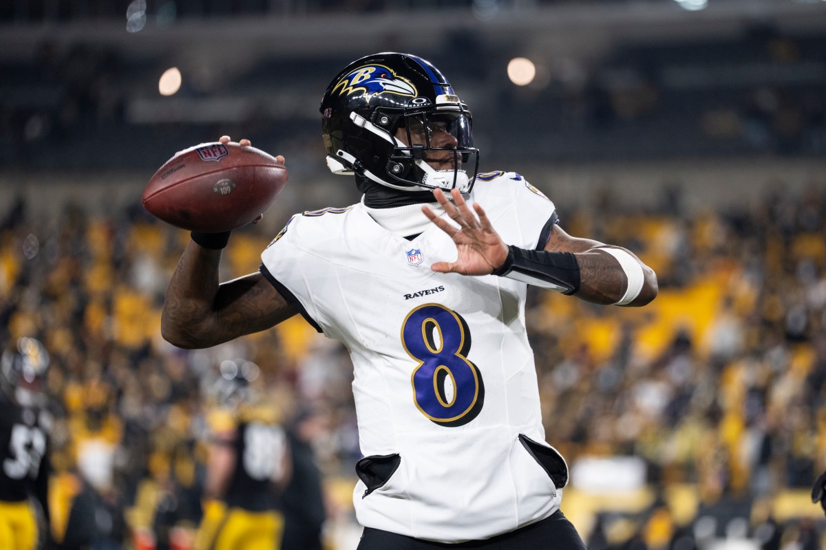 Lamar Jackson looking to pass
