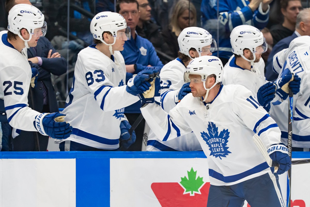 Maple Leafs Trade Candidate Unable to Walk After Surgery: Report