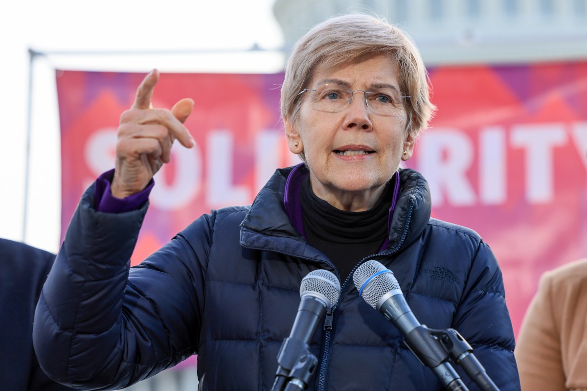 Elizabeth Warren Calls for New Tax To ‘Benefit All Americans’