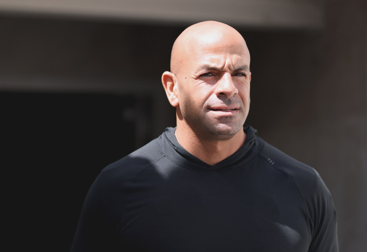 Robert Saleh Goes Viral for Bizarre Nutrition Rule at Titans' Facility