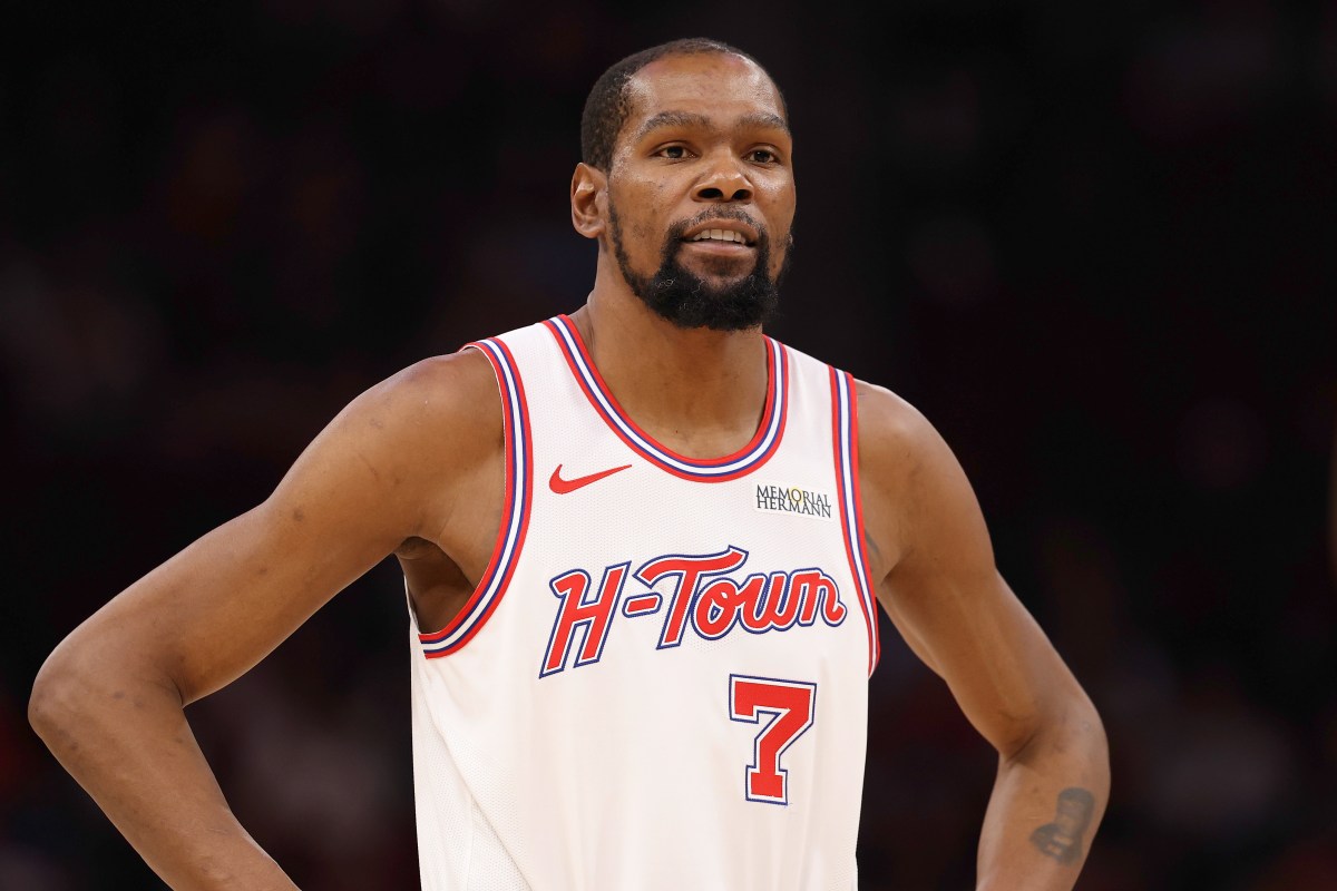 Drake, Kevin Durant Co-Star In Nike KD 19 Ad — 'Normalize Glazing The Bros'