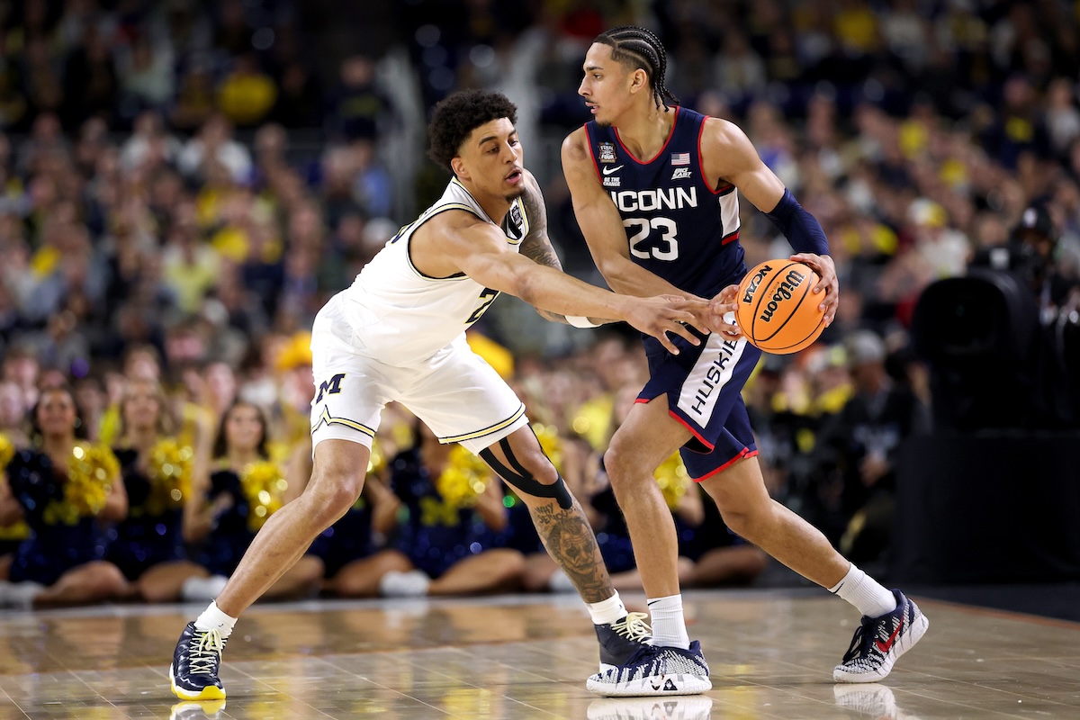 UConn, Michigan Working to Finalize College Basketball Rematch: Report