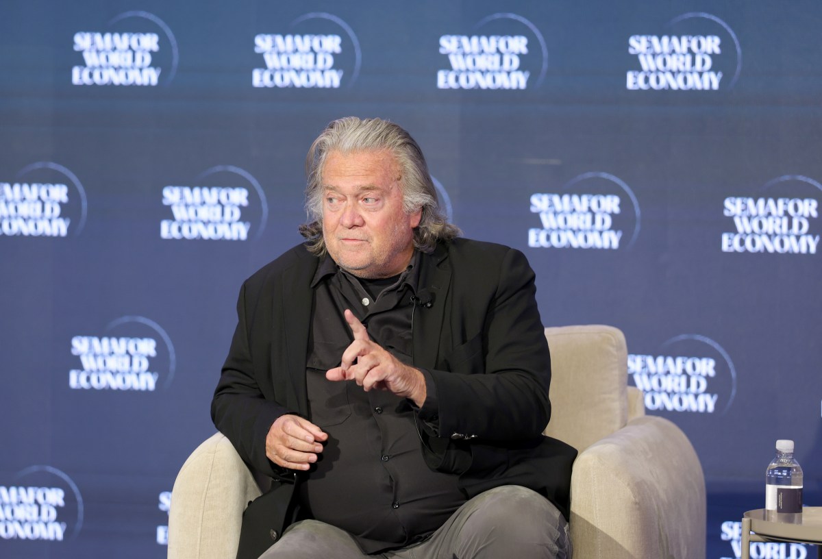 Steve Bannon, MAGA Response to China Summit Reveals Cracks in Trump Base