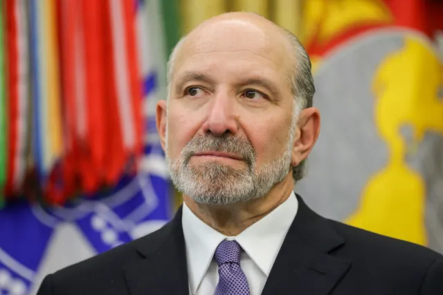 Lutnick Shares Unsettling Epstein Detail as Comer Warns Against Lying