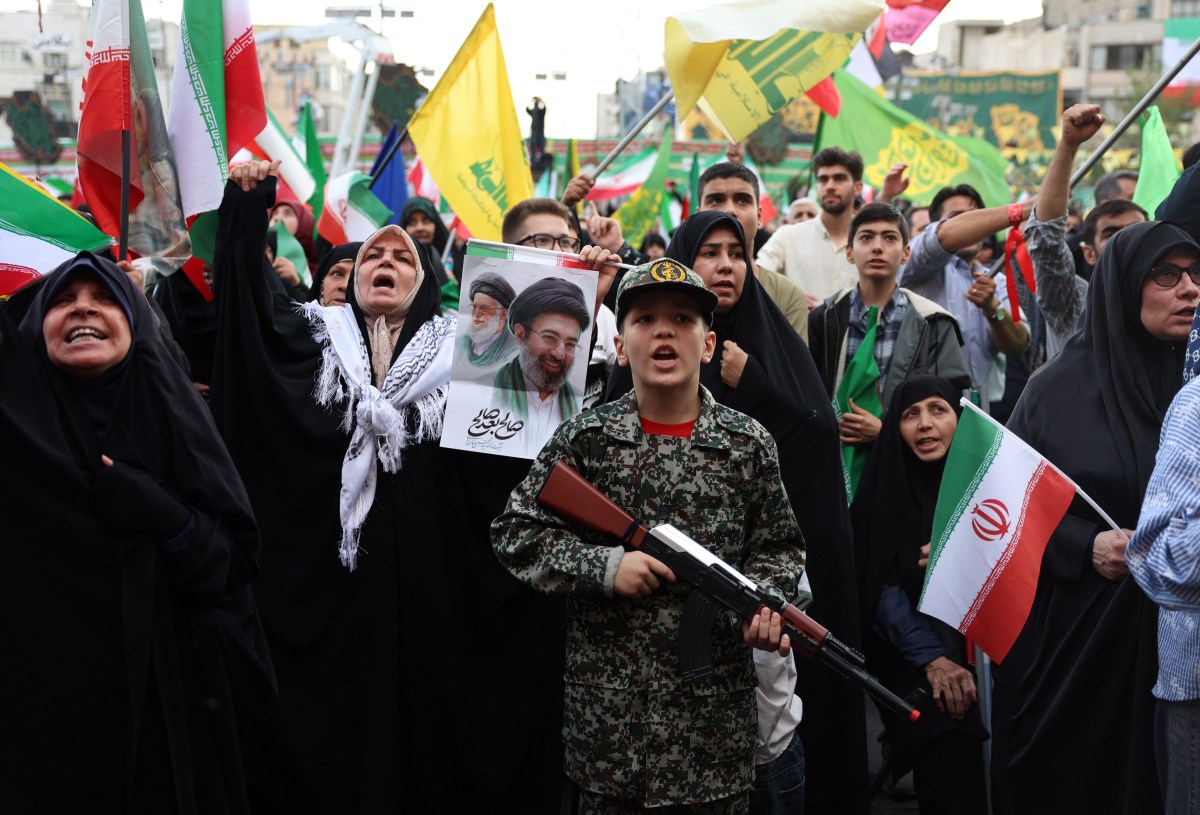 Iran Threatens & 039;Painful& 039; Retaliation If US Launches & 039;Final Blow& 039; Strikes&nbsp;&nbsp;