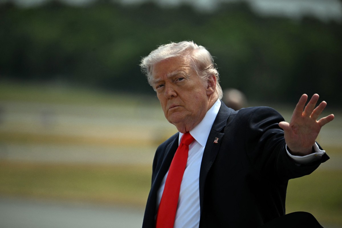 Donald Trump& 039;s Approval Rating Plunges to Lowest Ever in Poll of Polls