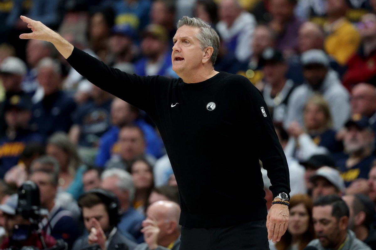 Timberwolves' Chris Finch Calls Out Officiating of Victor Wembanyama