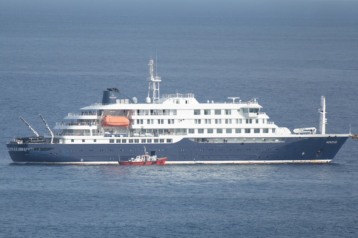 Hantavirus Outbreak Sparks Outcry From Island Leader Before Ship's Arrival