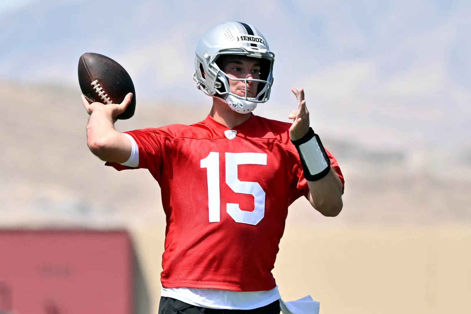 Las Vegas Raiders QB Fernando Mendoza
