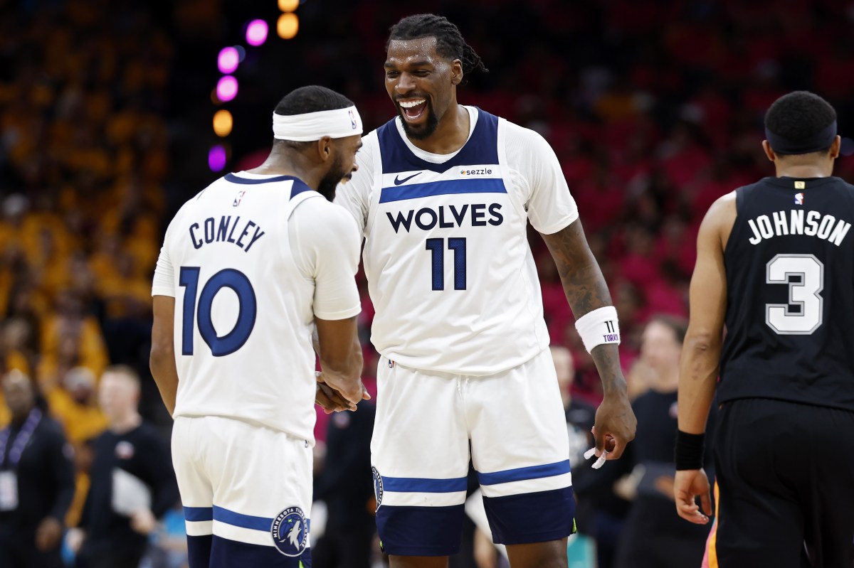 Mike Conley Sends Confident Reaction to NBA's Victor Wembanyama Decision
