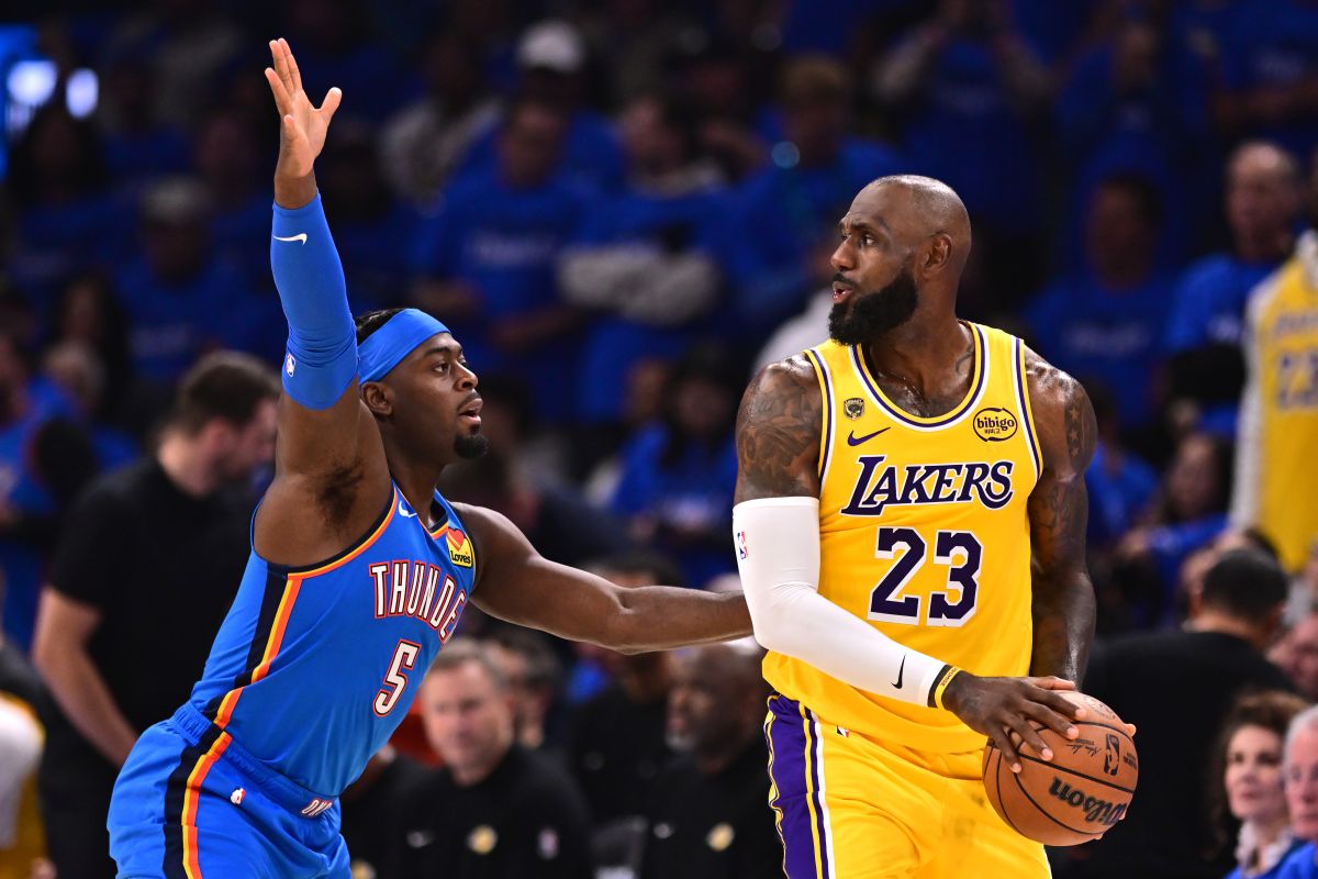 LeBron's Heroics Against the Thunder: A Solo Struggle