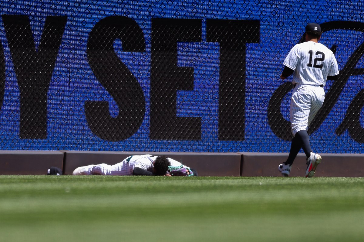 Scary Jasson Dominguez Injury Gives Yankees Painful Reminder About Prospects
