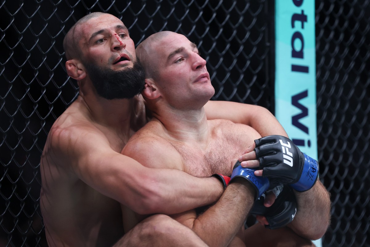 Cameras Catch Sean Strickland Apologizing to Khamzat Chimaev After UFC 328