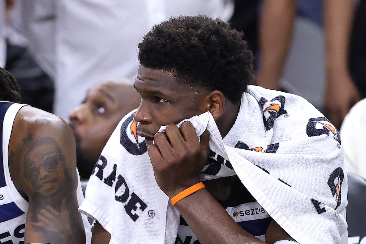 Anthony Edwards Draws Attention for What He Did Before Loss to Spurs
