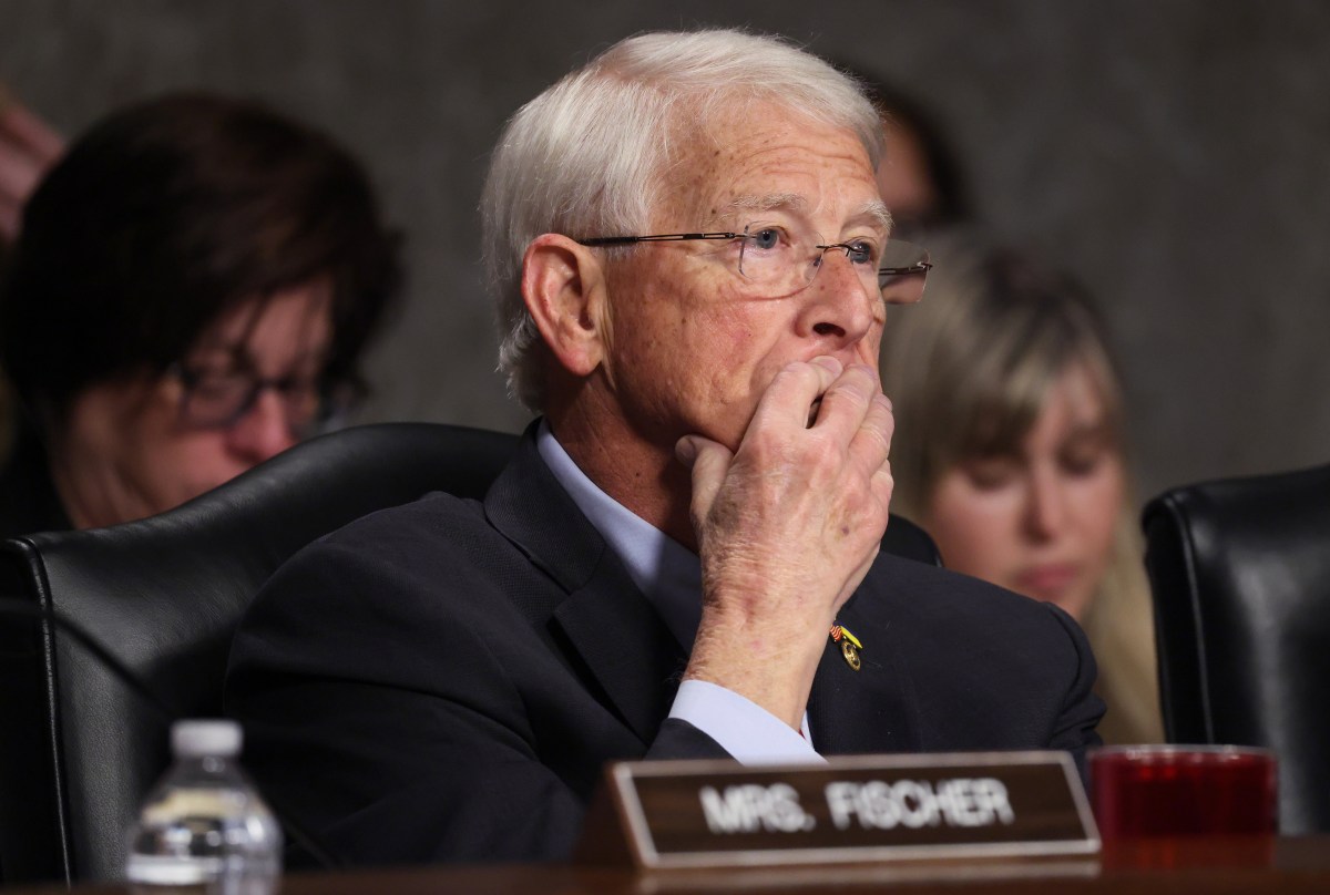 Republican Senator Warns Trump Is 'Ill Advised' on Iran War