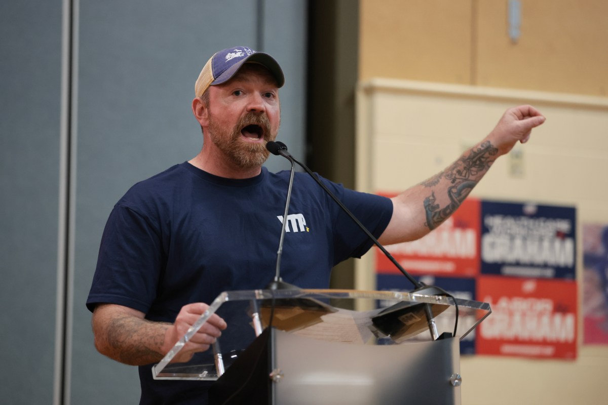 Graham Platner’s Chances of Beating Susan Collins in Maine Drop Graham Platner’s Chances of Beating Susan Collins in Maine Drop