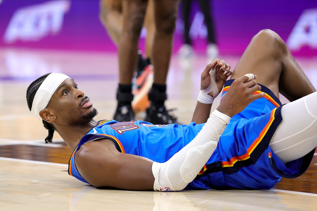 Spurs Fan Hilariously Taunts Shai Gilgeous-Alexander for Excessive Flopping