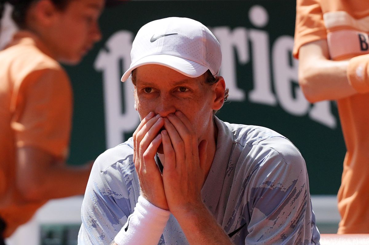 Historic Upset: Jannik Sinner's Stunning Exit from Roland-Garros