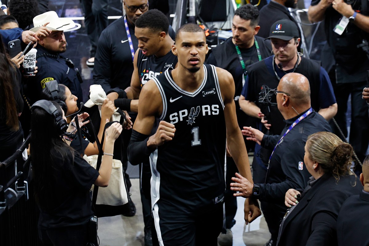 NBA Announces Referee Crew for Spurs-Thunder Game 7
