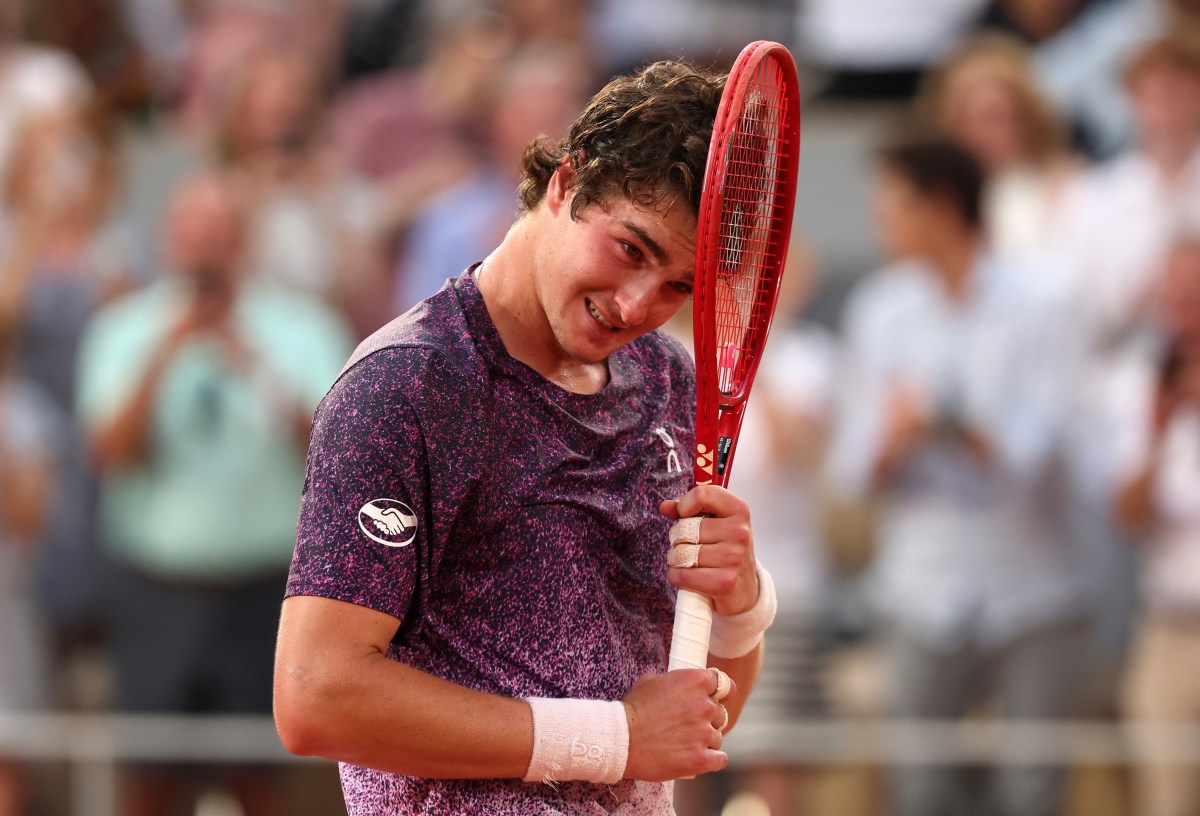 Joao Fonseca Has Epic Reaction to Beating Novak Djokovic at Roland-Garros
