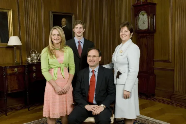 Samuel Alito poses with wife, Martha-Ann, and children, Laura and Philip, at the U.S. Supreme Court, February 16, 2006, Washington, D.C.