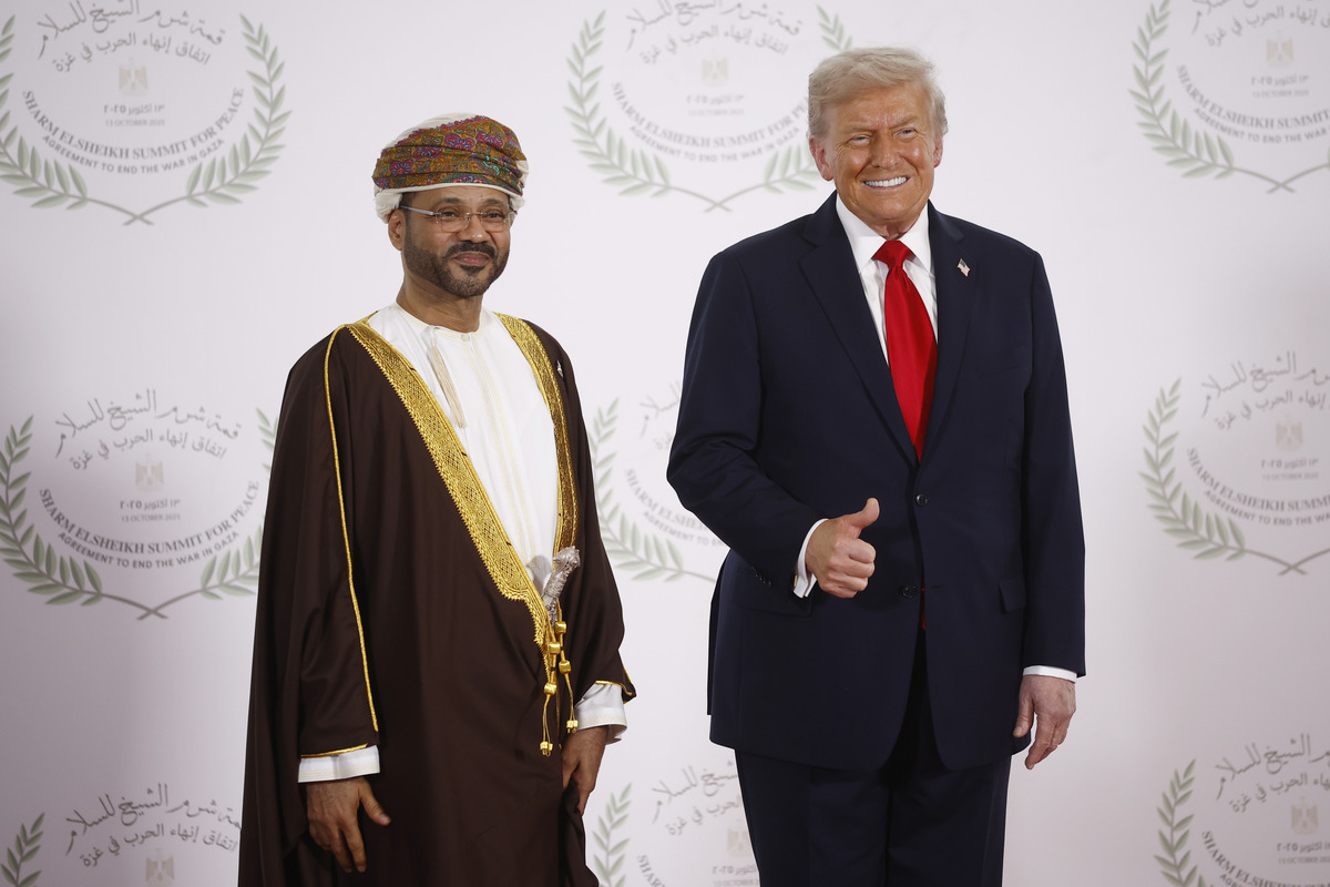 Iran Hails Talks with Oman Despite Trump Threat to 'Blow Up' US Ally