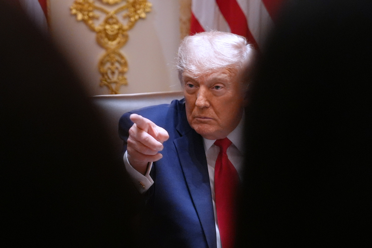 UK Officials Considered Special & 039;Red Box& 039; for Trump–What New Emails Show UK Officials Considered Special & 039;Red Box& 039; for Trump–What New Emails Show