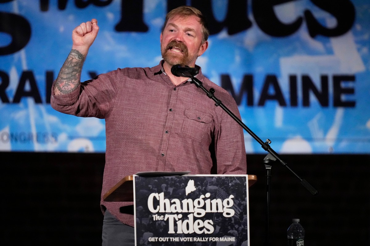 At Campaign Rally, Platner Says Maine Had His Back Amid 'Accusations'