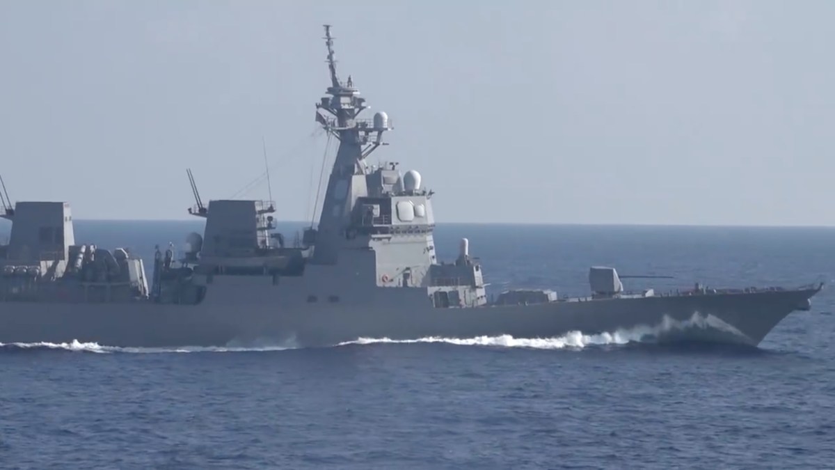 Video Shows Chinese Carrier Strike Group’s Encounter With Japanese Warship
