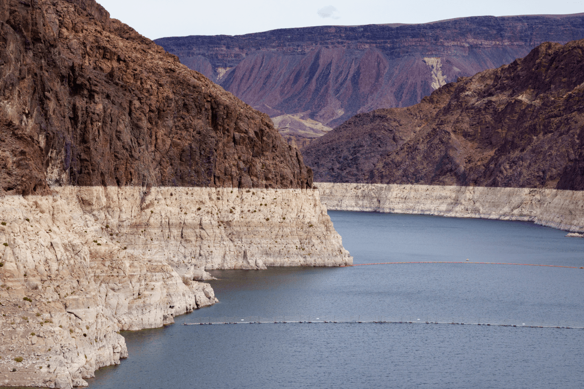Lake Mead, Lake Powell Face 'System Crash' by 2028, Scientists Warn
