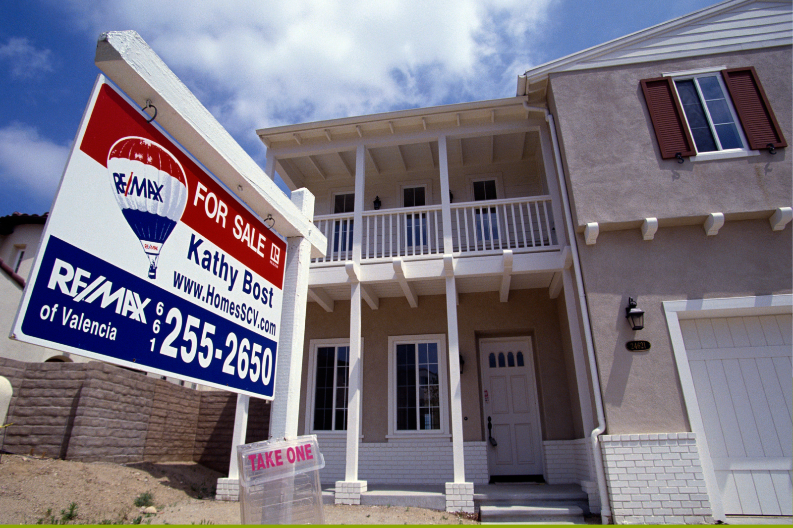 newsweek.com - Amanda Greenwood - Americans are using ChatGPT to price their homes-Why that could backfire