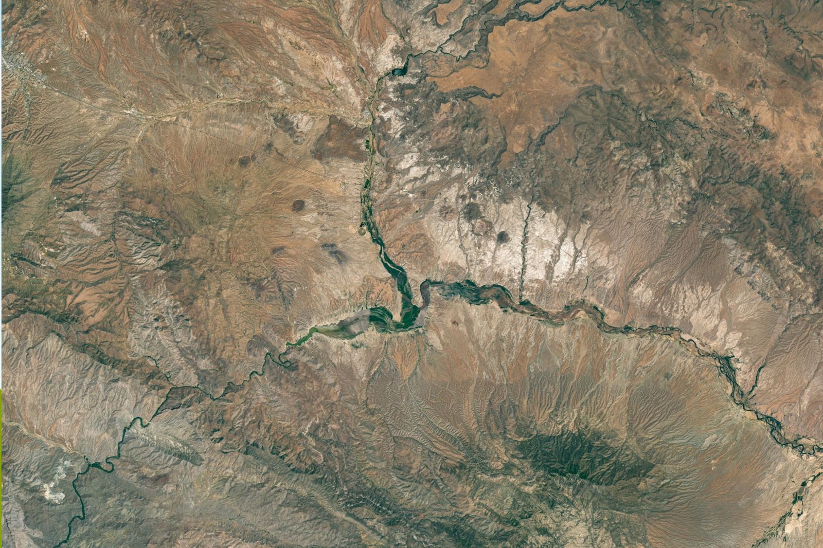 Arizona San Carlos Reservoir at Less Than 1 Percent Capacity After Low Snowpack and Releases