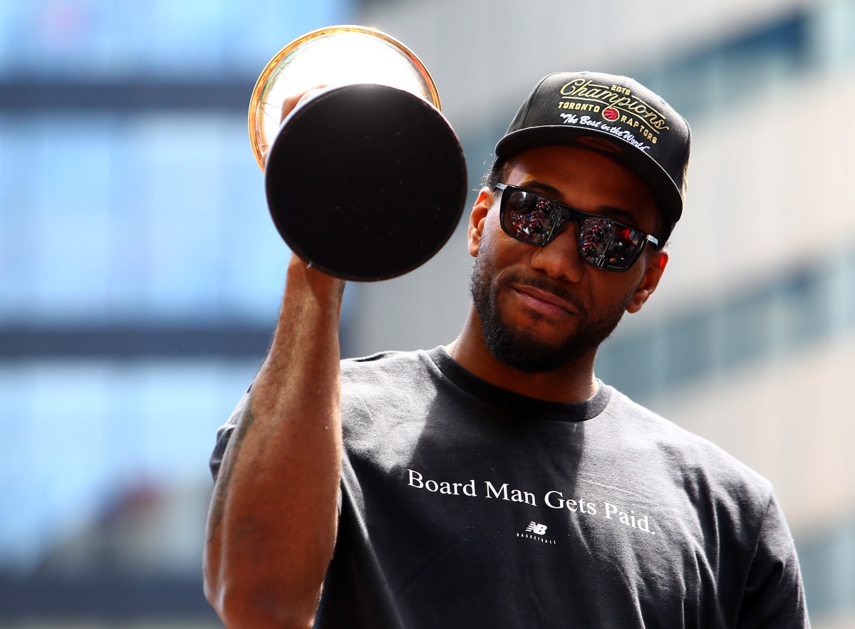 Raptors Urged to 'Repeat History' With Kawhi Leonard Trade