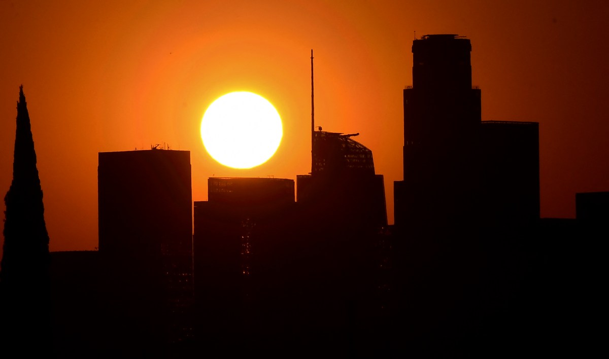 Maps Show Path of Widespread US Heat Wave as Warni