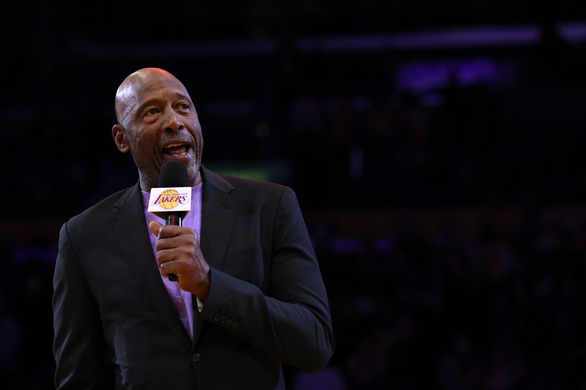 NBA Legend James Worthy Praises Victor Wembanyama's Unprecedented Impact