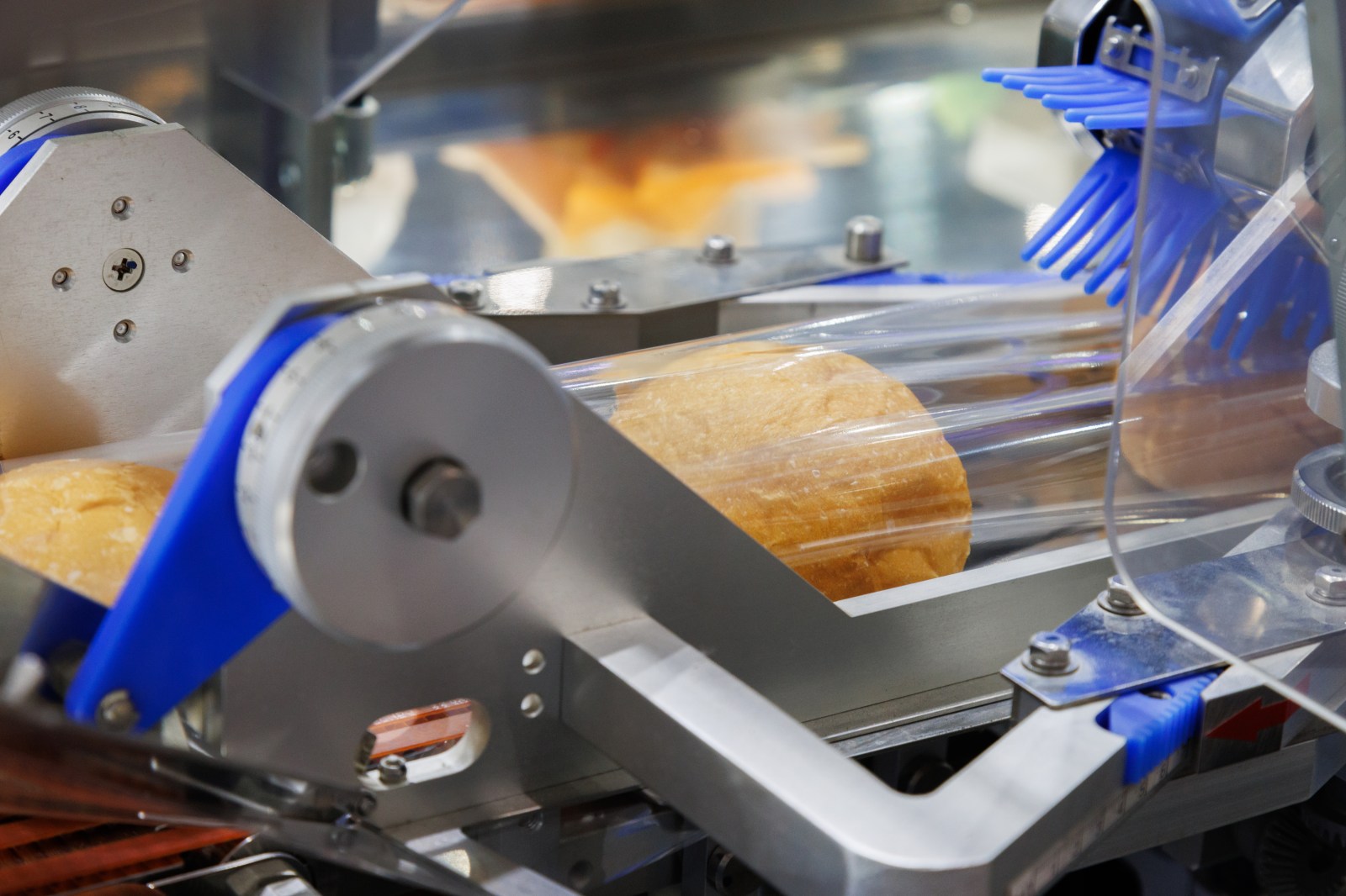 newsweek.com - Maria Azzurra Volpe - 8 common food additives linked to heart disease
