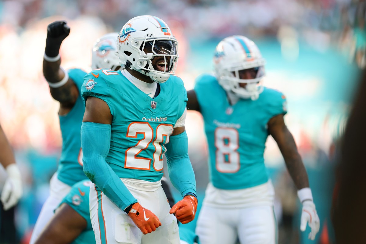 Dolphins Urged to Make a Trade Before September Rolls Around