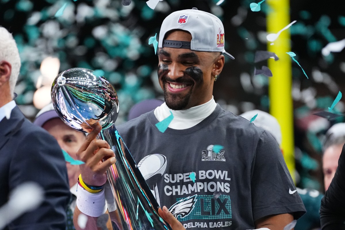 Jalen Hurts, Eagles Get 'A' Grade for Offseason Moves