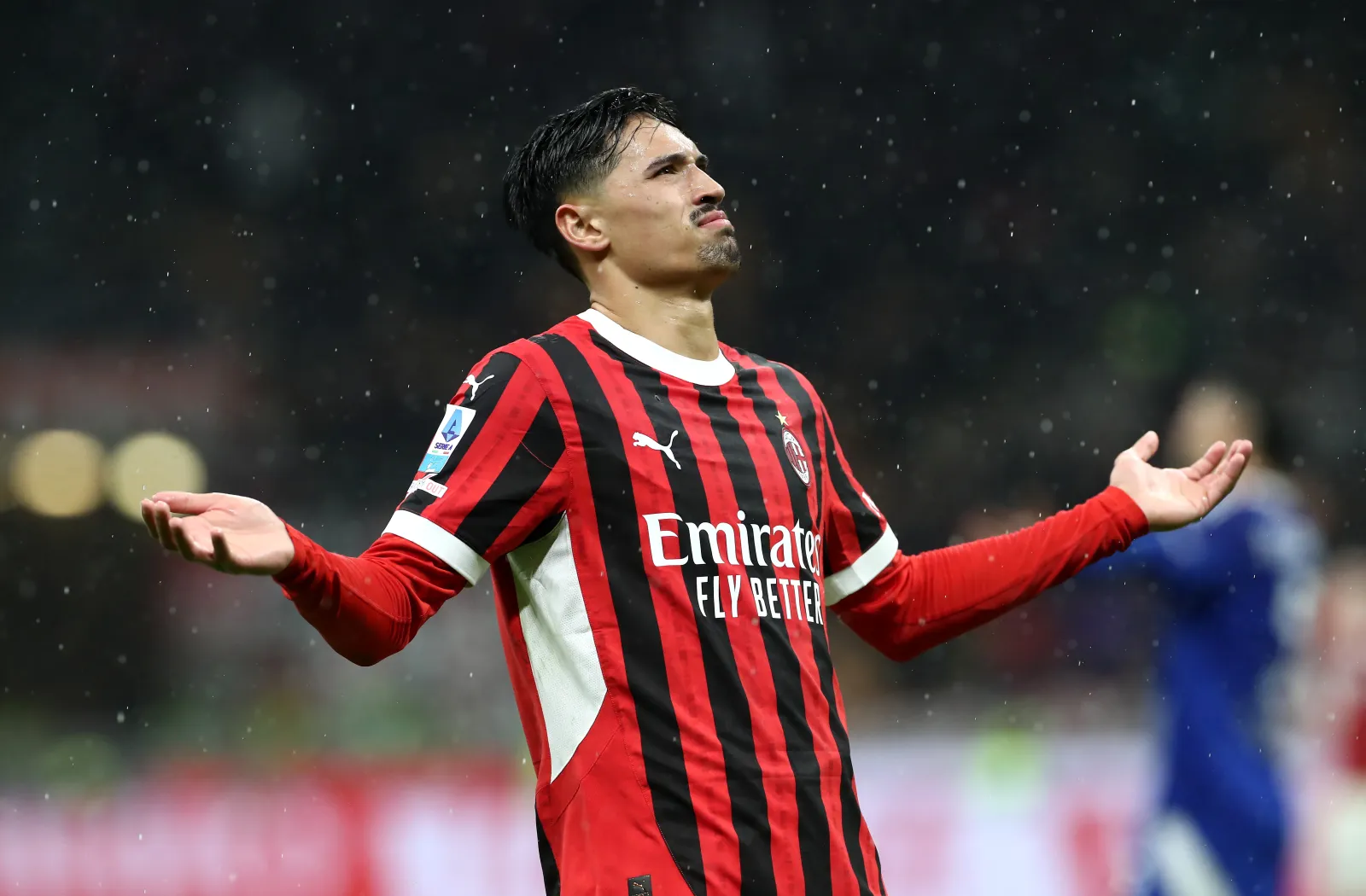 Tijjani Reijnders of AC Milan celebrates scoring his team's second goal during the Serie A match between AC Milan and Como at Stadio Giuseppe Meazza on March 15, 2025 in Milan, Italy. (Photo by Marco Luzzani/Getty Images)