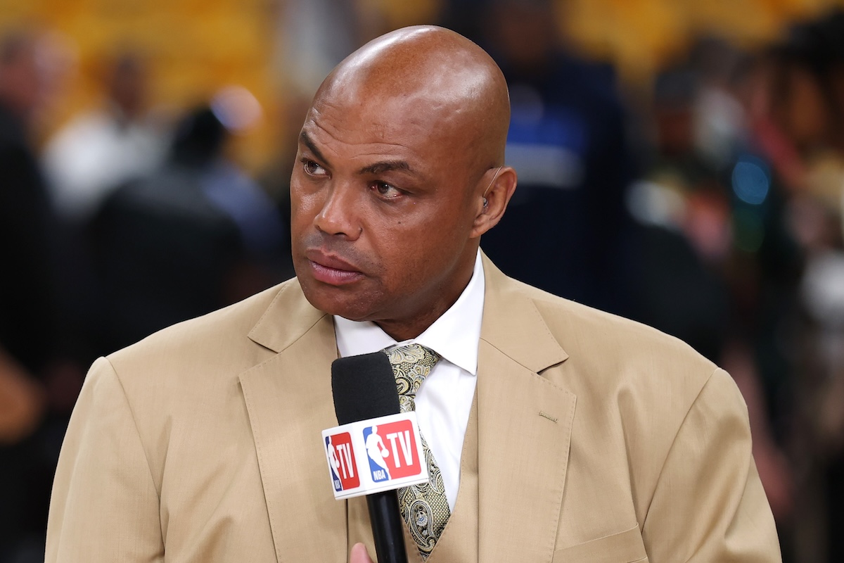 Charles Barkley Jokes With Knicks Legend About Pla