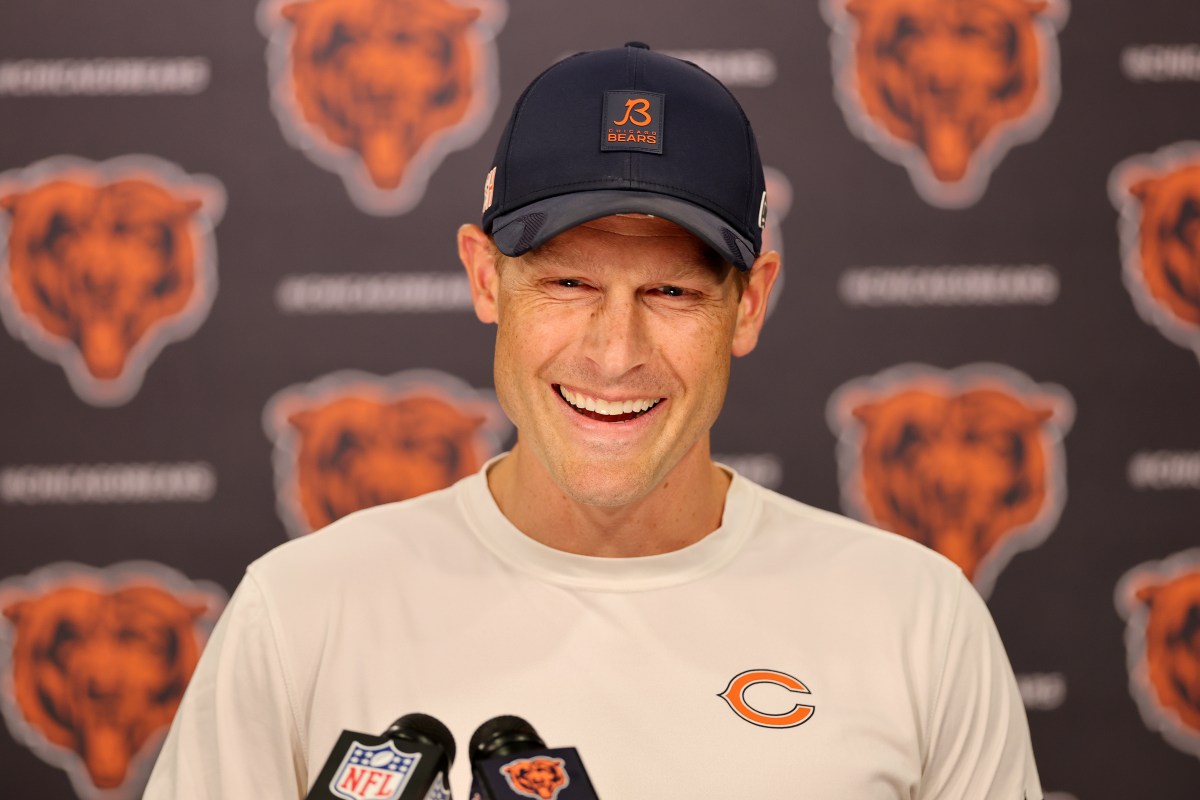 Bears' Ben Johnson Gets Kudos for DJ Moore Trade