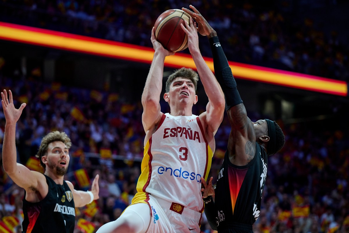 Spain's Sergio de Larrea Inching His Way Into First-Round Status
