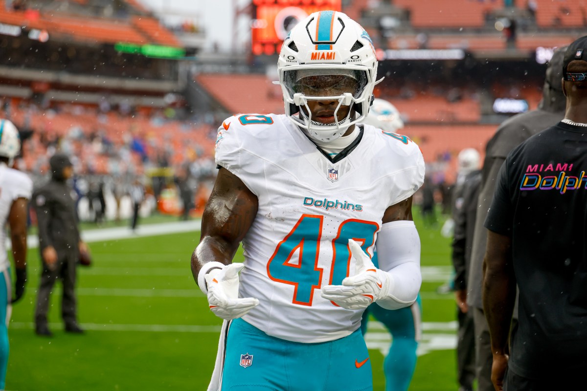 Dolphins Advised to Trade Player They Just Re-Signed Before 