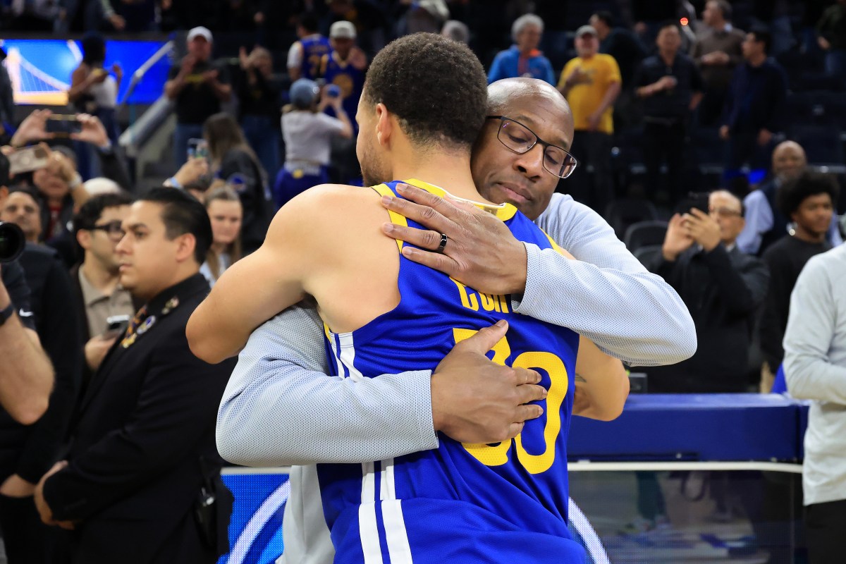 Steph Curry Sends Message to Mike Brown After Knicks Championship