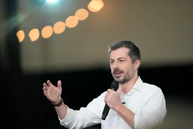 Pete Buttigieg speaks during a town hall at the La Crosse Center on January 16, 2026 in La Crosse, Wisconsin.