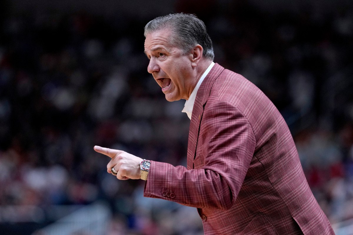 John Calipari Blasts De& 039;Aaron Fox Critics Ahead of NBA Finals Game 5