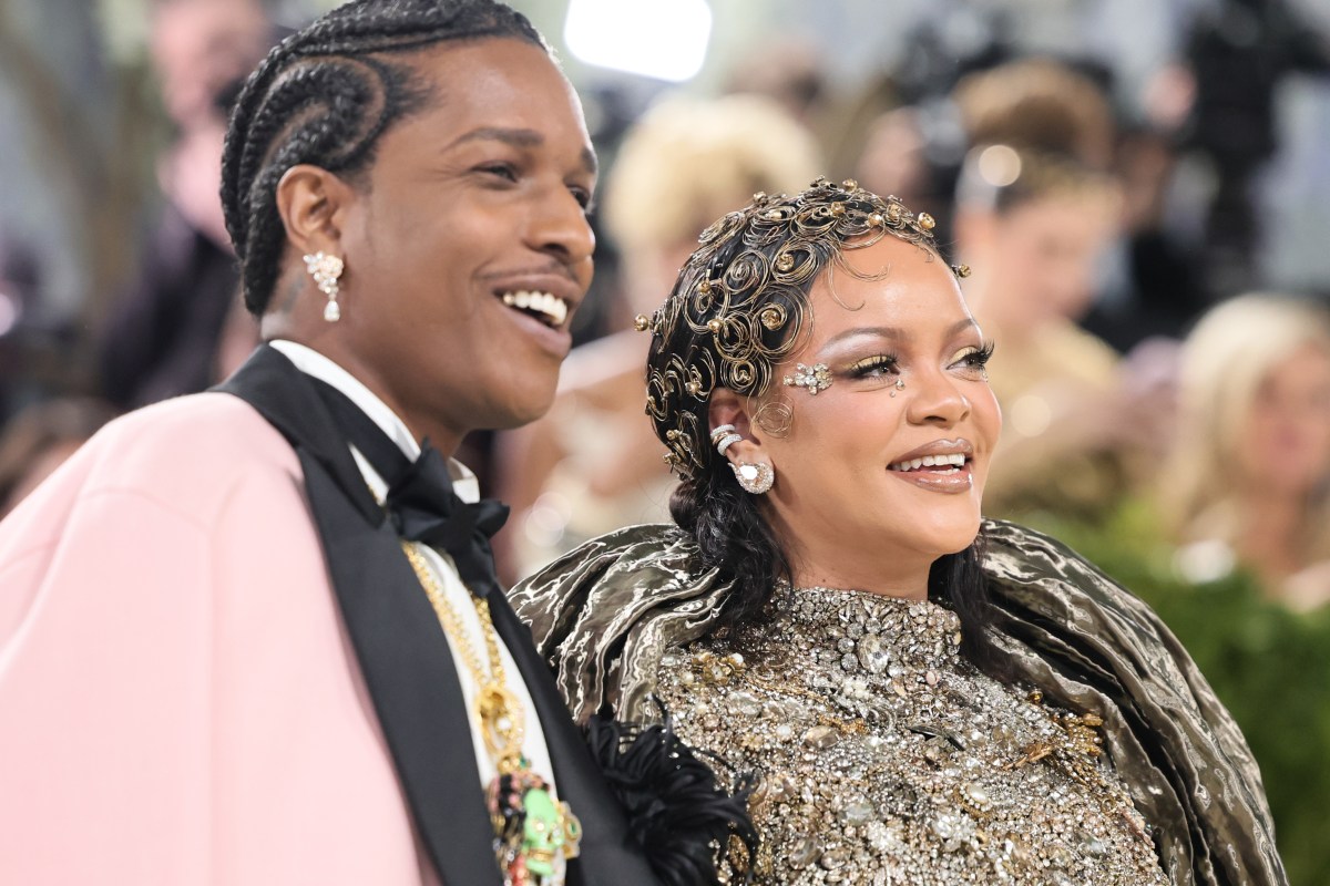 Rihanna, ASAP Rocky Joined Knicks Fans on NYC Stre