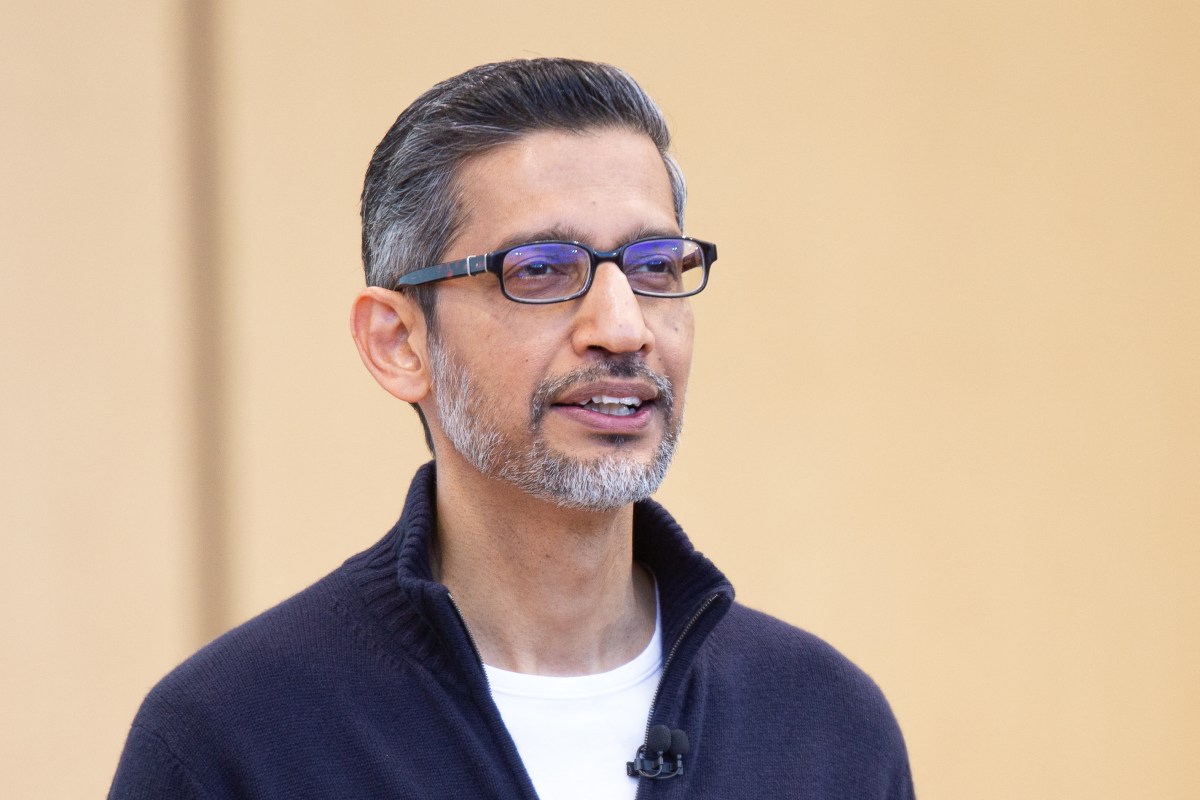 Stanford Students Walk Out of Graduation When Google CEO Starts Speech