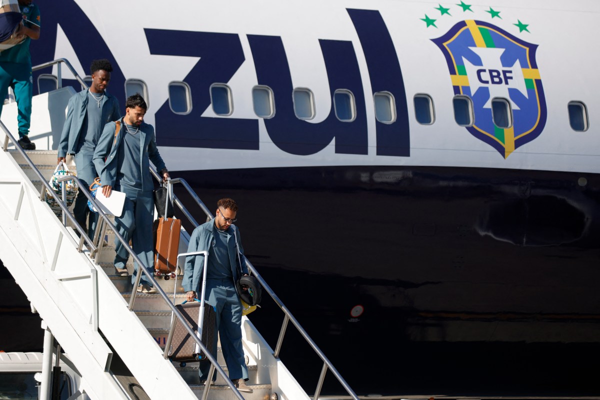 Brazil National Team's Plane Baptized Before Departing For World Cup