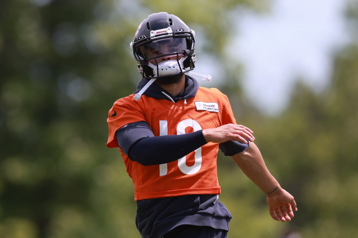 Caleb Williams Hypes Bears’ TE Room After Travis Kelce Praise